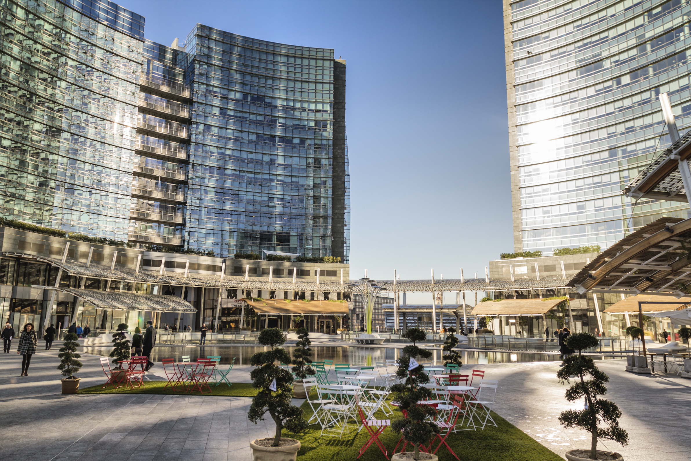 Read more about the article Etro Expands Luxury Brand Portfolio Into Southeast Asian Real Estate Market